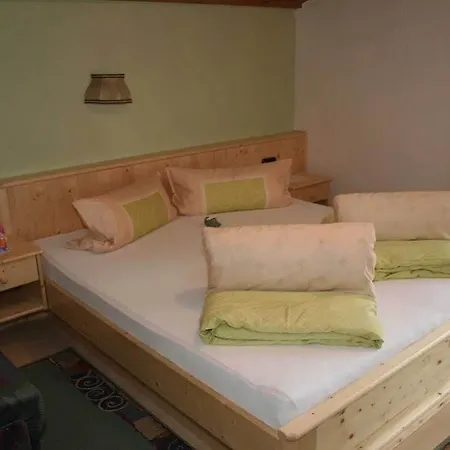 Hauseggerhof لانغنفلد